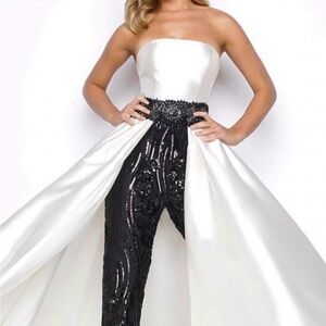 Mac Duggal White and Black strapless jumpsuit with train 4